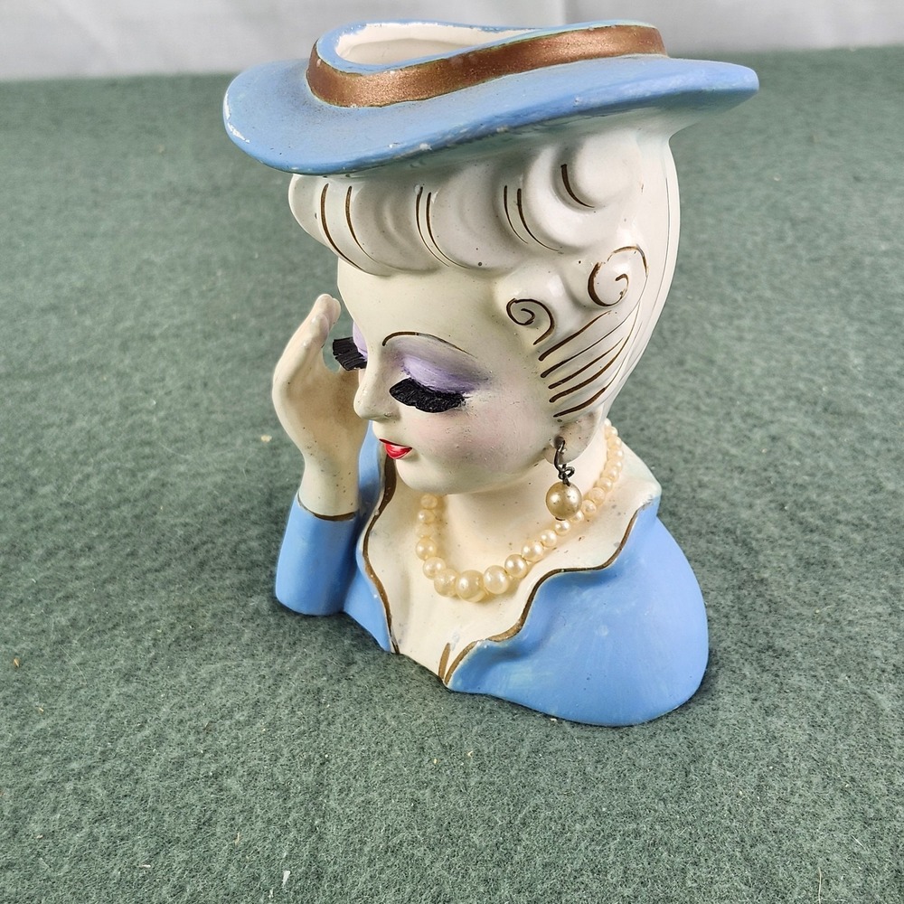 Vintage Japan Tilso Lady Head Vase Faux Necklace Earrings Blue Dress & Hat - Picture 4 of 9